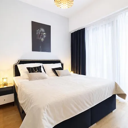Apartment Hanza Tower 421 *
