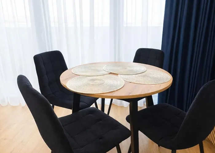 Hanza Tower 421 Apartment *